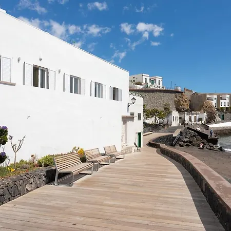 Home2book Stunning Sea Front House El Poris Tatil Evi